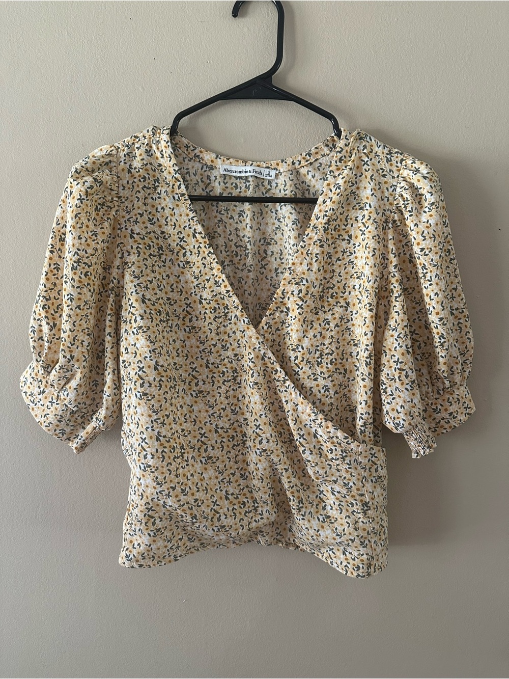 Abercrombie & Fitch Yellow Floral Wrap Puff-Sleeve Top, Sz S